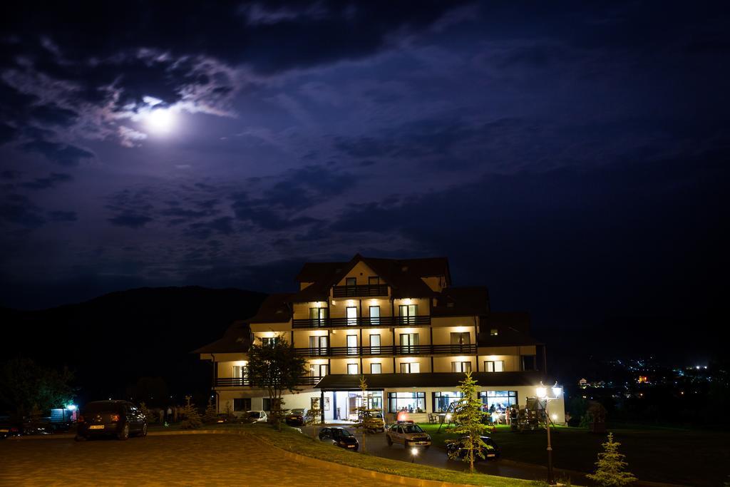 Hotel Toacabellevue Gura Humorului Eksteriør billede